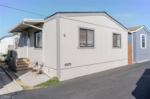 7560 Woodman Pl #65, Van Nuys, CA 91405