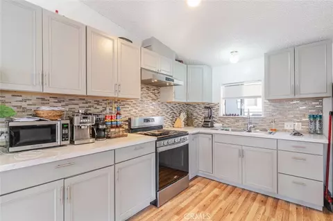 7560 Woodman Pl #65, Van Nuys, CA 91405