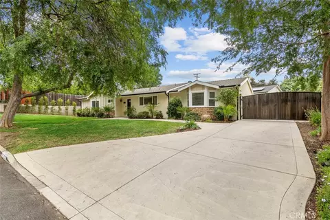 2162 Montgomery Rd, Thousand Oaks, CA 91360