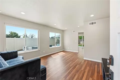 Living - 27445 Onlee, Saugus, CA 91350 photo 2 of 3