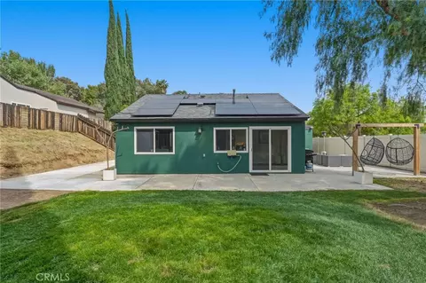 Exterior - 27445 Onlee, Saugus, CA 91350 photo 4 of 9