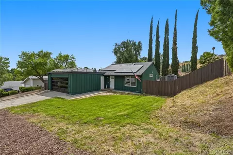 Exterior - 27445 Onlee, Saugus, CA 91350 photo 1 of 9