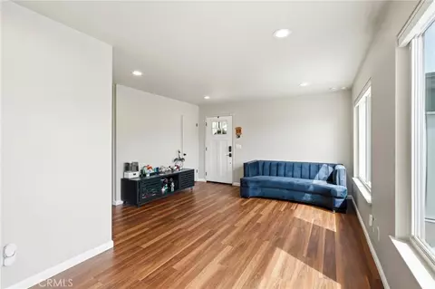 Other - 27445 Onlee, Saugus, CA 91350 photo 4 of 8