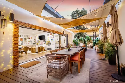11645 Woodbridge St, Studio City, CA 91604
