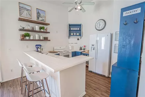 2402 Pleasant Way #H, Thousand Oaks, CA 91362