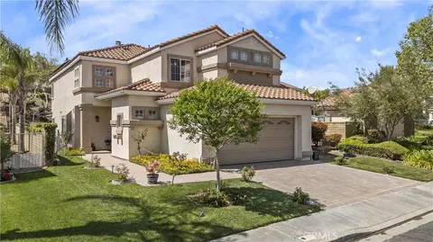 19346 Santa Maria, Newhall, CA 91321