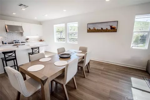 Dining - 26857 Laurel Mountain Loop, Valencia, CA 91381 photo 2 of 2