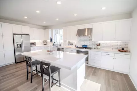Kitchen - 26857 Laurel Mountain Loop, Valencia, CA 91381 photo 2 of 3