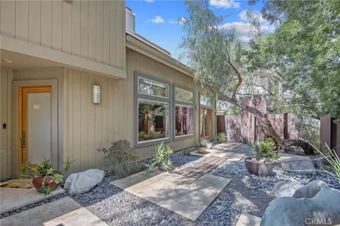 4109 Empis St, Woodland Hills, CA 91364