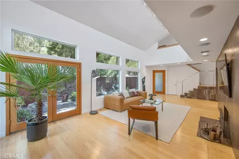 4109 Empis St, Woodland Hills, CA 91364