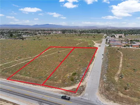 37 Avenue L8, Quartz Hill, CA 93536