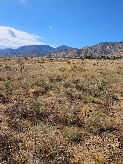 116 E Street E, Juniper Hills, CA 93543