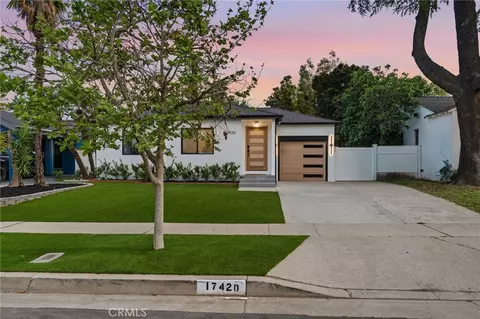 17420 Collins St, Encino, CA 91316
