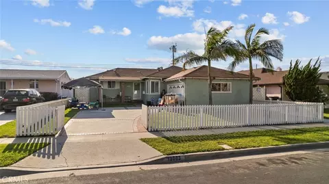 13003 Arcturus Ave, Gardena, CA 90249