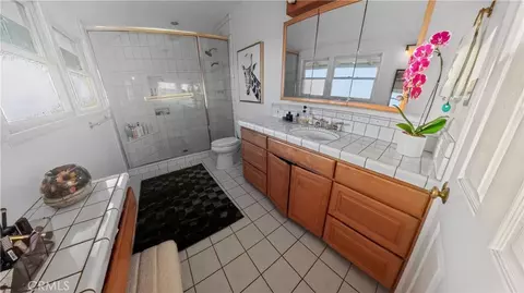 924 Irving Dr, Burbank, CA 91504 photo 15