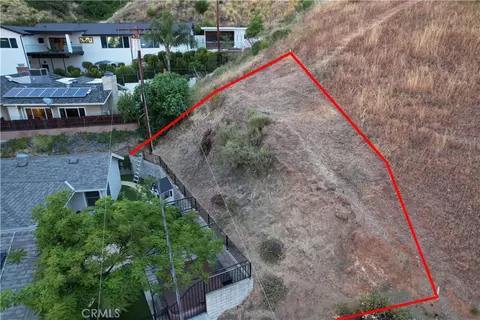 924 Irving Dr, Burbank, CA 91504 photo 8