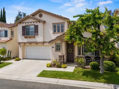 28033 Memory Ln, Valencia, CA 91354