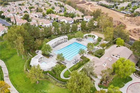 View/Area - 28033 Memory Ln, Valencia, CA 91354 photo 2 of 2