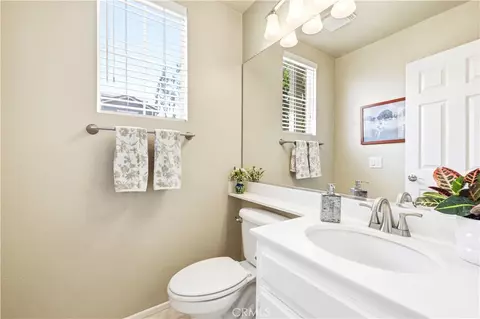 Bath - 28033 Memory Ln, Valencia, CA 91354 photo 1 of 3