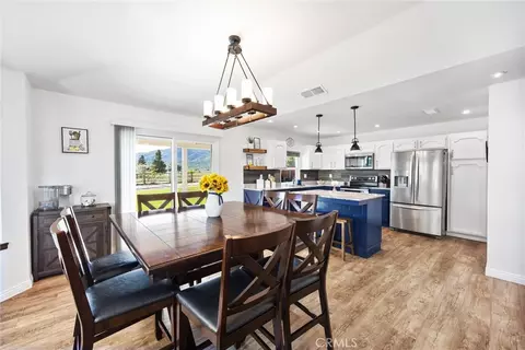 Dining - 20005 Bald Mtn, Tehachapi, CA 93561 photo 2 of 2
