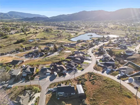 View/Area - 20005 Bald Mtn, Tehachapi, CA 93561 photo 3 of 5