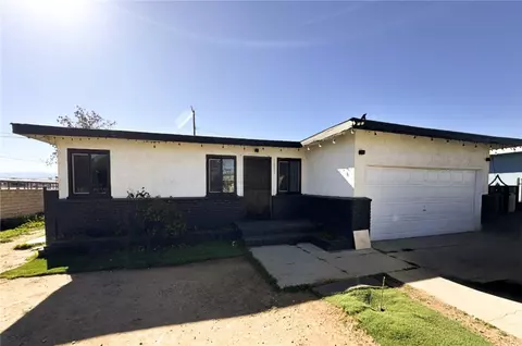 1866 E Avenue Q11, Palmdale, CA 93550