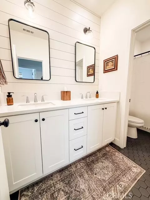 Bath - 27628 Exploration, Valencia, CA 91381 photo 1 of 4