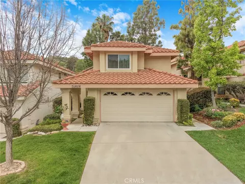 29239 Marilyn Dr, Canyon Country, CA 91387