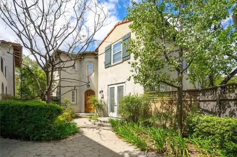 27010 Carmelita, Valencia, CA 91355