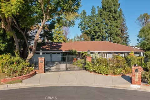 19803 Linnet St, Woodland Hills, CA 91364