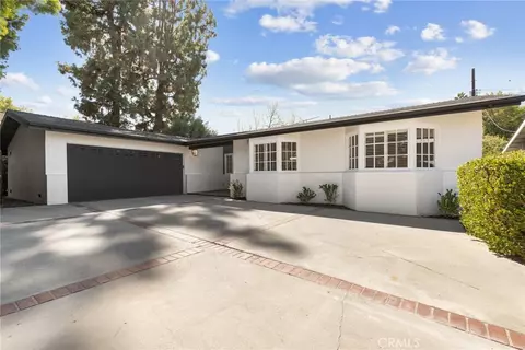 23312 Ostronic, Woodland Hills, CA 91367