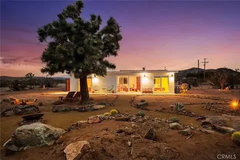 Exterior - 1571 Covelo Ave, Yucca Valley, CA 92284 photo 7 of 14