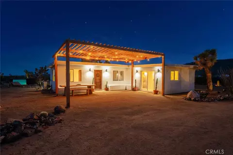 Exterior - 1571 Covelo Ave, Yucca Valley, CA 92284 photo 2 of 14