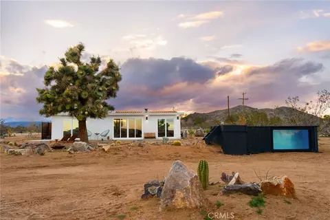 1571 Covelo Ave, Yucca Valley, CA 92284