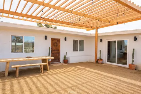 Exterior - 1571 Covelo Ave, Yucca Valley, CA 92284 photo 11 of 14
