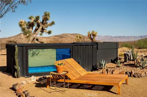 Exterior - 1571 Covelo Ave, Yucca Valley, CA 92284 photo 4 of 14