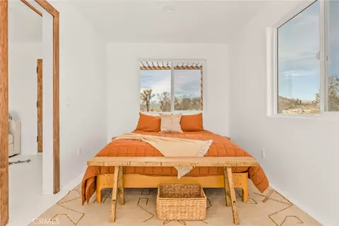 Bedroom - 1571 Covelo Ave, Yucca Valley, CA 92284 photo 5 of 5