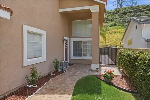 Exterior - 20102 Patricia, Saugus, CA 91350 photo 2 of 6