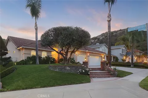 24632 Stagg St, West Hills, CA 91304