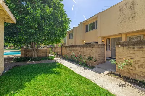 8633 Balboa #2, Northridge, CA 91325