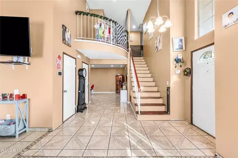 Entry Way - 43903 11th, Lancaster, CA 93535 photo 3 of 3