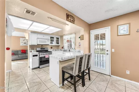 Kitchen - 43903 11th, Lancaster, CA 93535 photo 1 of 5