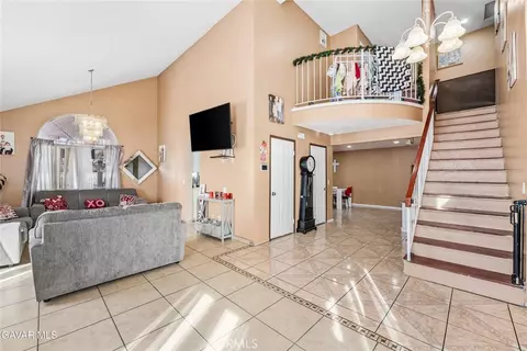 Entry Way - 43903 11th, Lancaster, CA 93535 photo 2 of 3