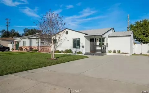 1484 N Clybourn Ave, Burbank, CA 91505