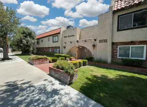 31732 Ridge Rte #211, Castaic, CA 91384