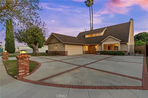 16102 Vincennes St, North Hills, CA 91343