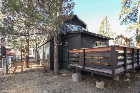 Exterior - 537 Vista Ave, Sugarloaf, CA 92386 photo 8 of 11