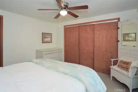 Bedroom - 537 Vista Ave, Sugarloaf, CA 92386 photo 5 of 8