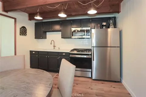 Kitchen - 537 Vista Ave, Sugarloaf, CA 92386 photo 1 of 3