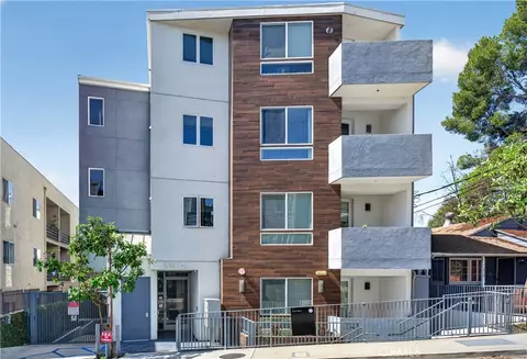 11912 Laurelwood Dr #101, Studio City, CA 91604